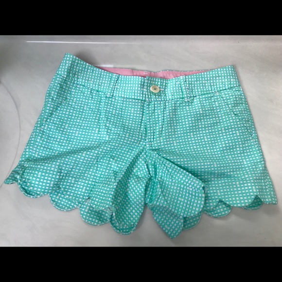 Lilly Pulitzer Scalloped Short - Picture 1 of 4